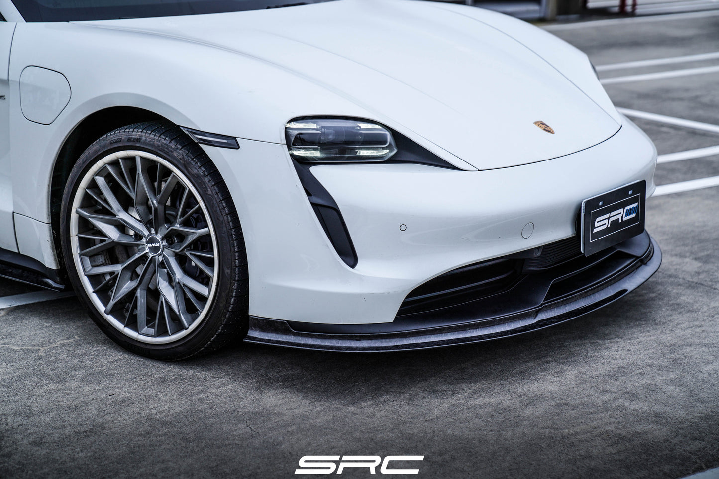 Porsche Taycan J1